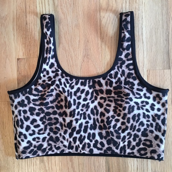 Vince Camuto Other - Vince Camuto cheetah print padded sports bra XL